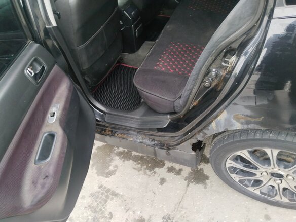 2001 Mitsubishi Lancer Cedia IX, чёрный, 200000 рублей - вид 8