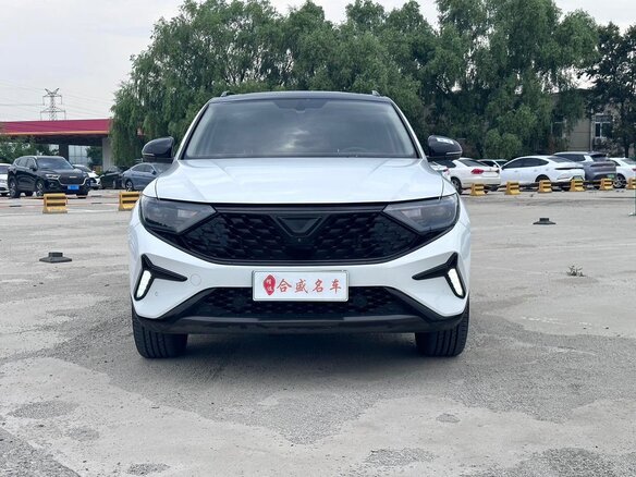 2023 Jetta VS7 I Рестайлинг 1, белый, 1700001 рублей - вид 1