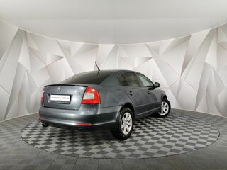 2013 Skoda Octavia II (A5) Рестайлинг, серый, 445000 рублей, вид 2