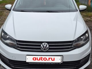 2018 Volkswagen Polo V Рестайлинг, белый, 1000000 рублей, вид 1