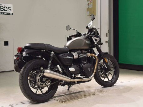 2020 Triumph Street Twin, серый, 777000 рублей, вид 5