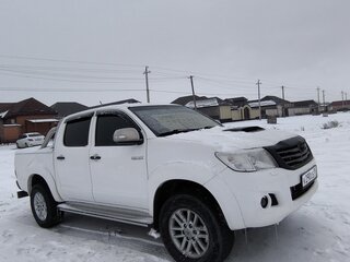 2013 Toyota Hilux VII Рестайлинг, белый, 2800000 рублей, вид 2
