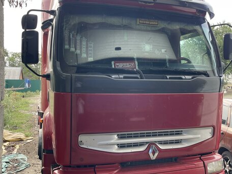 2001 Renault Premium, красный, 3100000 рублей, вид 2