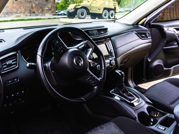 2019 Nissan Rogue II Рестайлинг, чёрный, 2100000 рублей - вид 3