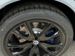2024 BMW X7 M60i I (G07) Рестайлинг, серый, 16556436 рублей, вид 5