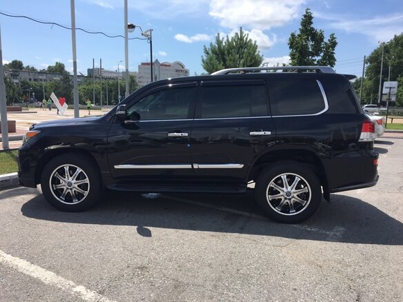 2012 Lexus LX 570 III Рестайлинг, чёрный, 5400000 рублей - вид 10