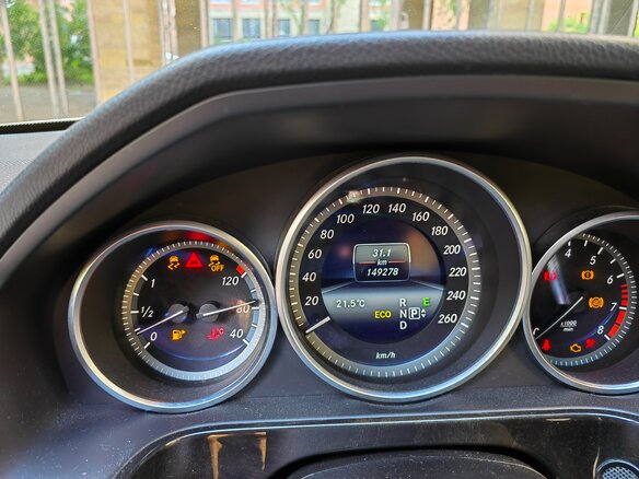 2013 Mercedes-Benz E-Класс 200 IV (W212, S212, C207) Рестайлинг, белый - вид 14