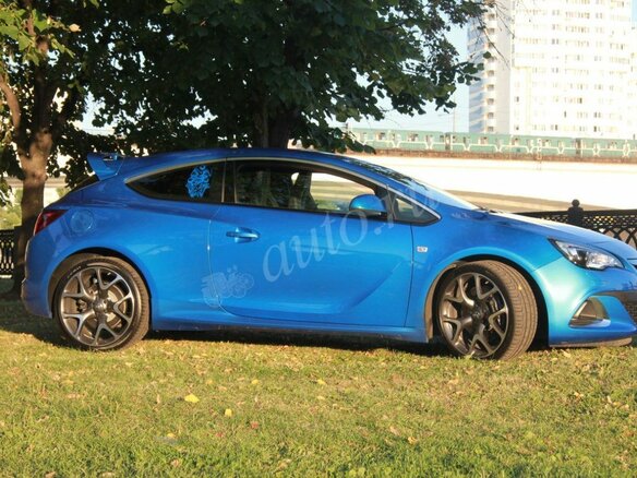 2013 Opel Astra OPC J, синий - вид 3