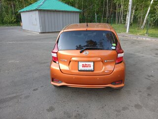 2017 Nissan Note e-Power II Рестайлинг, оранжевый, 1350000 рублей, вид 4