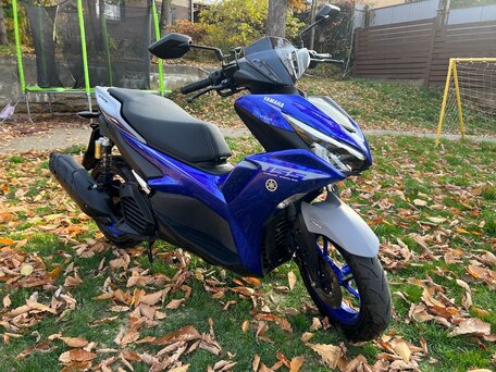 2020 Yamaha Aerox 155, синий, 420000 рублей, вид 5