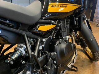 2025 Royal Enfield Himalayan, чёрный, 662000 рублей, вид 2