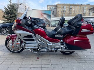 2012 Honda GL 1800 Gold Wing, красный, 1390000 рублей, вид 2
