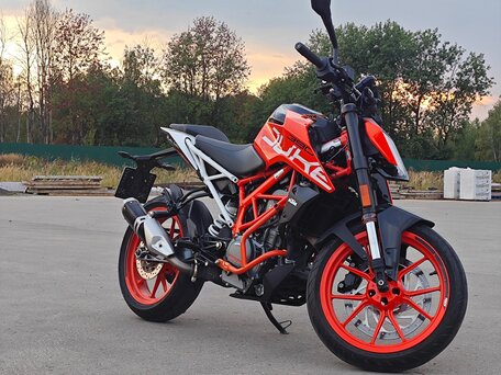 2020 KTM 390 Duke, оранжевый, 480000 рублей, вид 2