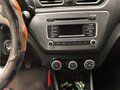 2015 Kia Rio III Рестайлинг, белый, 500000 рублей - вид 7