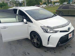 2016 Toyota Prius Alpha I (ZVW40/41) Рестайлинг, белый, 1750000 рублей, вид 2