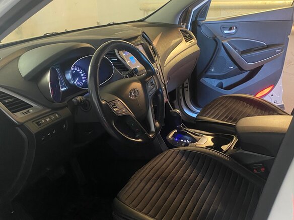 2017 Hyundai Santa Fe Grand III Рестайлинг, белый, 3100000 рублей - вид 3