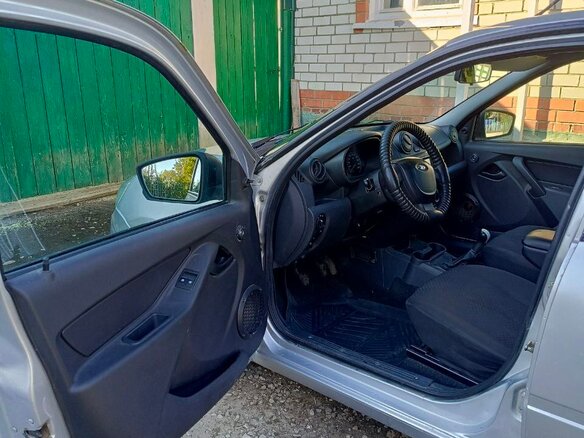 2015 Lada (ВАЗ) Granta I, серебристый, 418000 рублей - вид 6