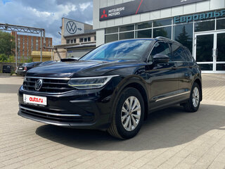 2021 Volkswagen Tiguan II Рестайлинг, чёрный, 2549000 рублей, вид 3