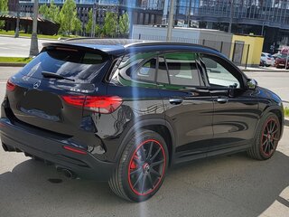 2021 Mercedes-Benz GLA AMG 35 AMG II (H247), чёрный, 4500000 рублей, вид 4