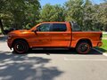 2022 Ram 1500 Crew Cab V, оранжевый, 6800000 рублей - вид 9