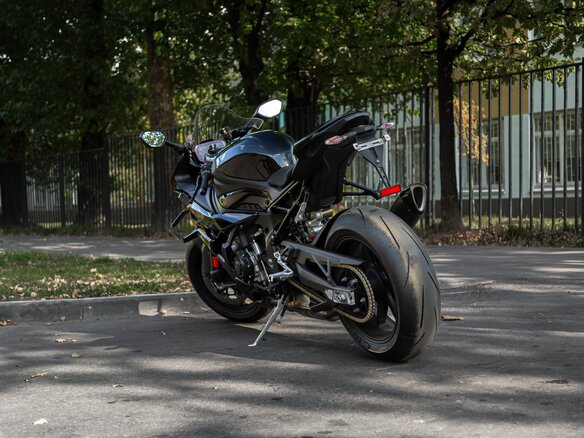 2025 BMW S 1000 RR, чёрный, 2570000 рублей - вид 1