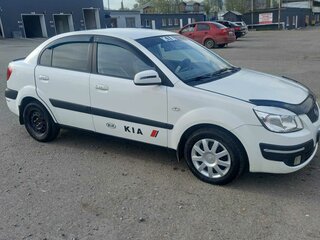 2009 Kia Rio II, белый, 495000 рублей, вид 4