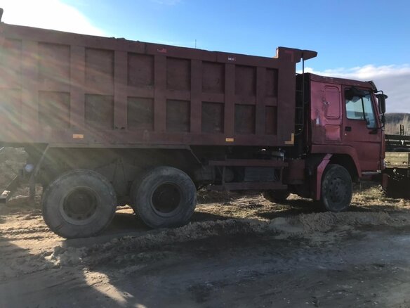 2007 Sinotruk Howo A5, красный, 1500000 рублей - вид 5
