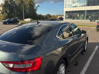 2021 Skoda Superb III Рестайлинг, серый, 2300000 рублей, вид 5