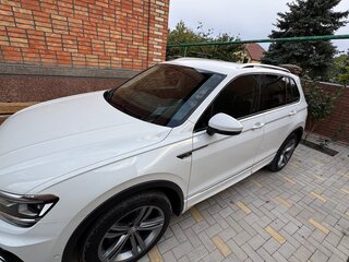 2019 Volkswagen Tiguan II, белый, 2800000 рублей, вид 4