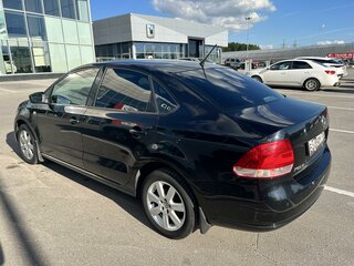 2014 Volkswagen Polo V, чёрный, 850000 рублей, вид 5