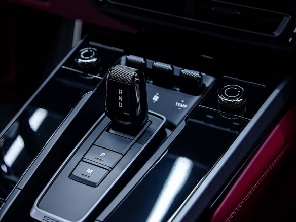 2020 Porsche 911 Carrera 4S VIII (992), серый, 16500000 рублей - вид 20