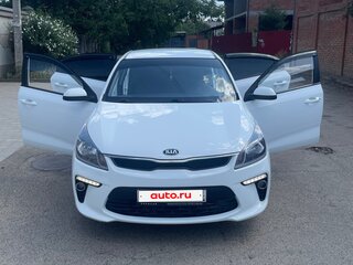 2019 Kia Rio IV, белый, 1565000 рублей, вид 1