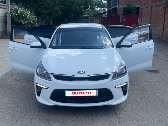 2019 Kia Rio IV, белый, 1565000 рублей