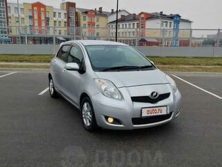 2009 Toyota Vitz II (XP90), серый, 600000 рублей, вид 1