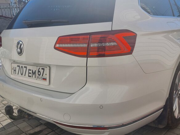 2018 Volkswagen Passat B8, белый, 2000000 рублей - вид 2