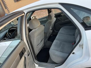 2004 Suzuki Forenza, белый, 400000 рублей, вид 5