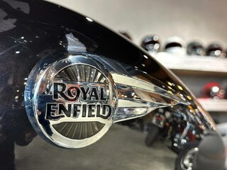2026 Royal Enfield Super Meteor, чёрный, 764000 рублей, вид 4