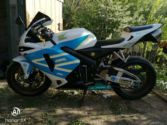 2005 Honda CBR 600RR, белый, 500000 рублей - вид 8
