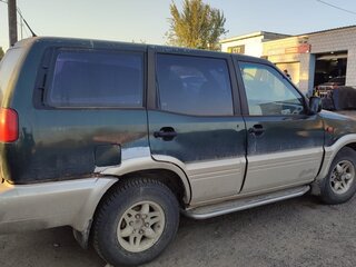 1997 Nissan Terrano II Рестайлинг, зелёный, 300000 рублей, вид 5