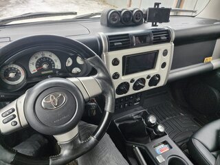 2008 Toyota FJ Cruiser, белый, 2550000 рублей, вид 5