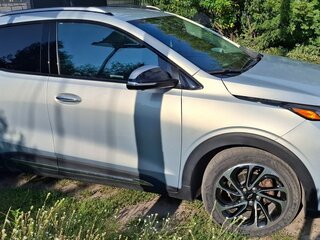 2021 Chevrolet Bolt EUV, бежевый, 2900000 рублей, вид 4