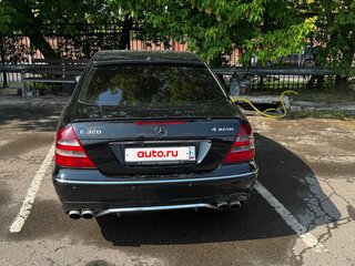 2003 Mercedes-Benz E-Класс 320 III (W211, S211), чёрный, 1000000 рублей, вид 3