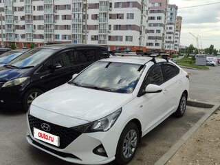 2022 Hyundai Solaris II Рестайлинг, белый, 1899000 рублей, вид 2