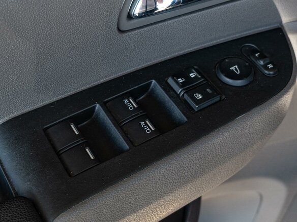 2014 Honda Odyssey (North America) IV, серый, 2800000 рублей - вид 27
