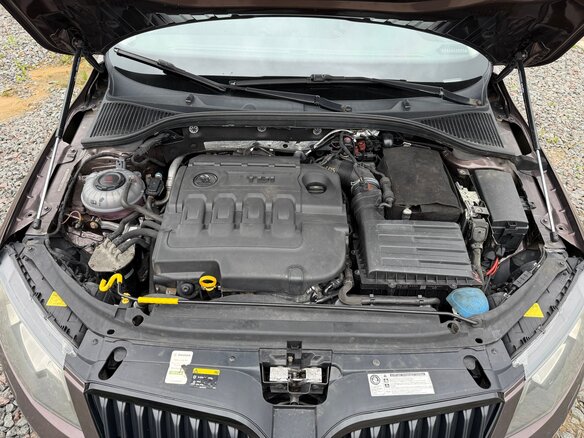 2016 Skoda Octavia 6-speed III (A7), коричневый, 1700000 рублей - вид 12