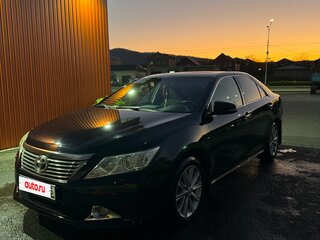2012 Toyota Camry VII (XV50), чёрный, 1700000 рублей, вид 1
