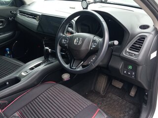 2020 Honda Vezel I Рестайлинг, белый, 2350000 рублей, вид 5