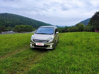 2006 Honda Stepwgn III, золотистый, 1090000 рублей, вид 1