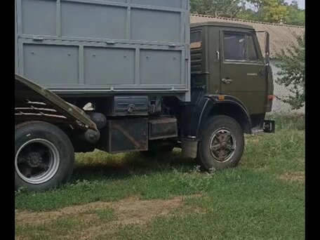 1991 КамАЗ 55102, зелёный, 1350000 рублей, вид 4