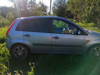 2007 Ford Fiesta Mk5, голубой, 300000 рублей, вид 2